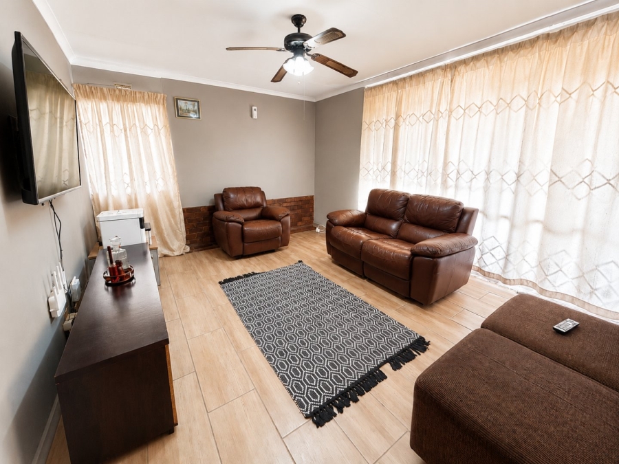 3 Bedroom Property for Sale in Sasolburg Ext 1 Free State